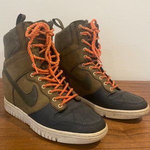 Nike Wedge Boot